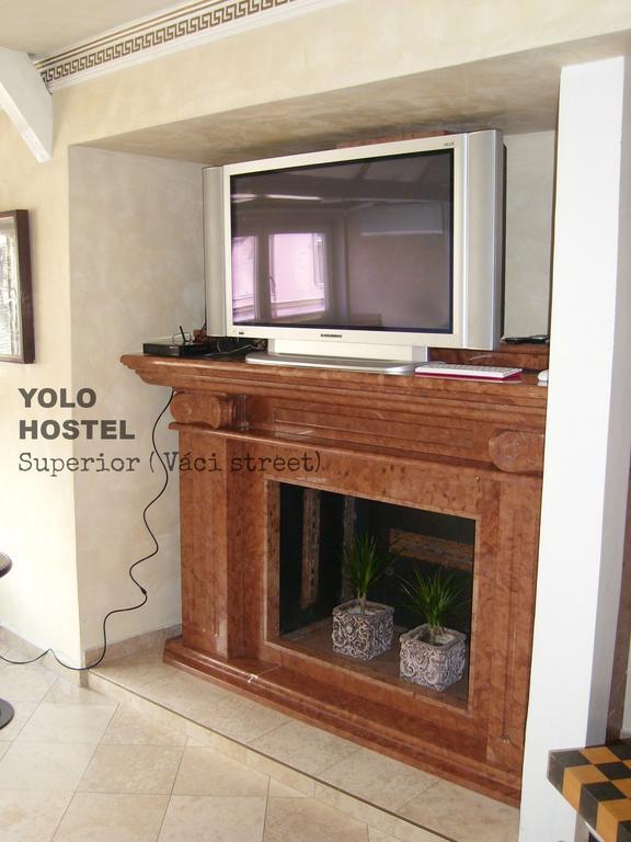 Yolo Hostel Budapest Luaran gambar