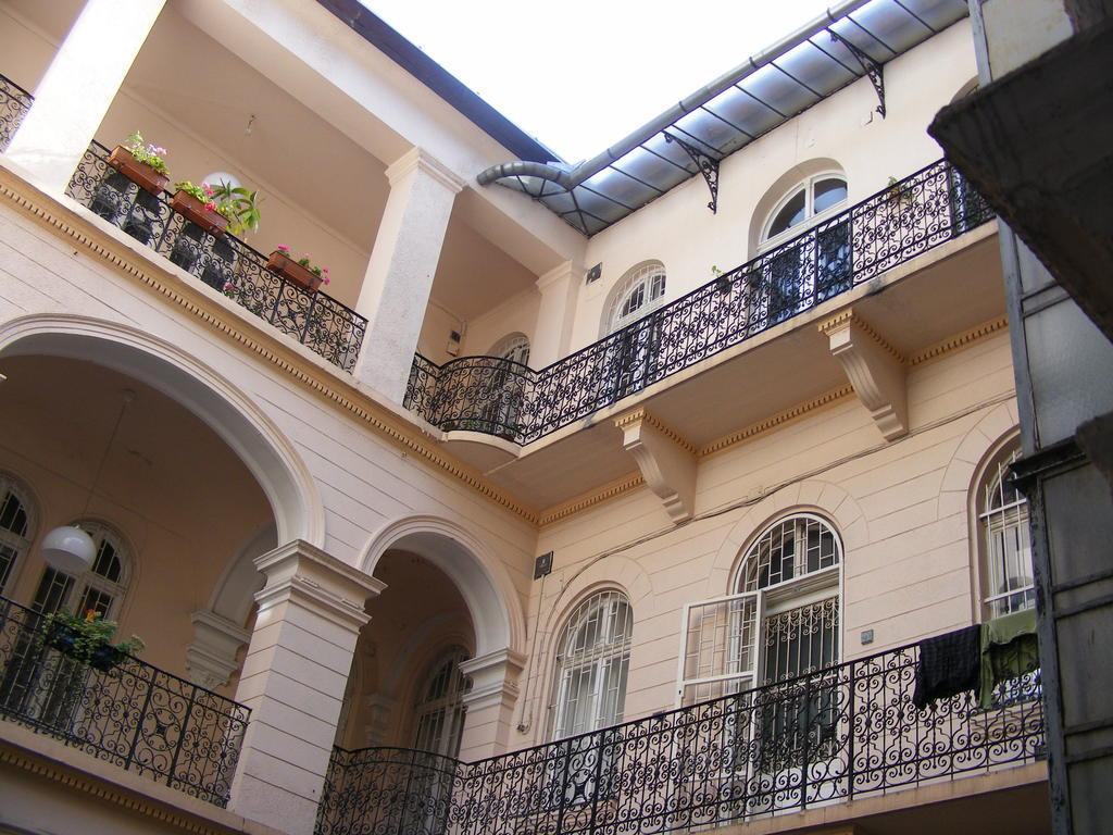 Yolo Hostel Budapest Luaran gambar
